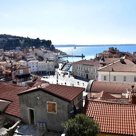 Bernard Coastal Getaway Apartment Piran